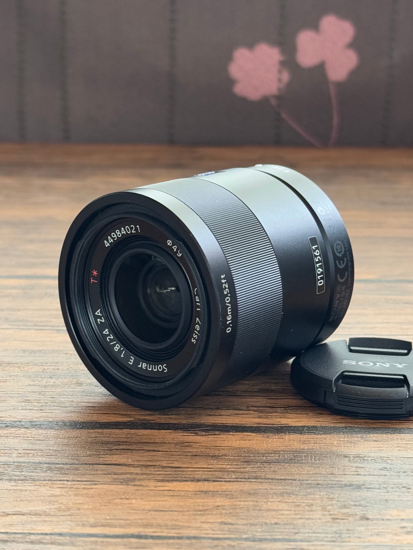 [MINT] Sony Carl Zeiss Sonnar E 24mm F/1.8 ZA T* Lens