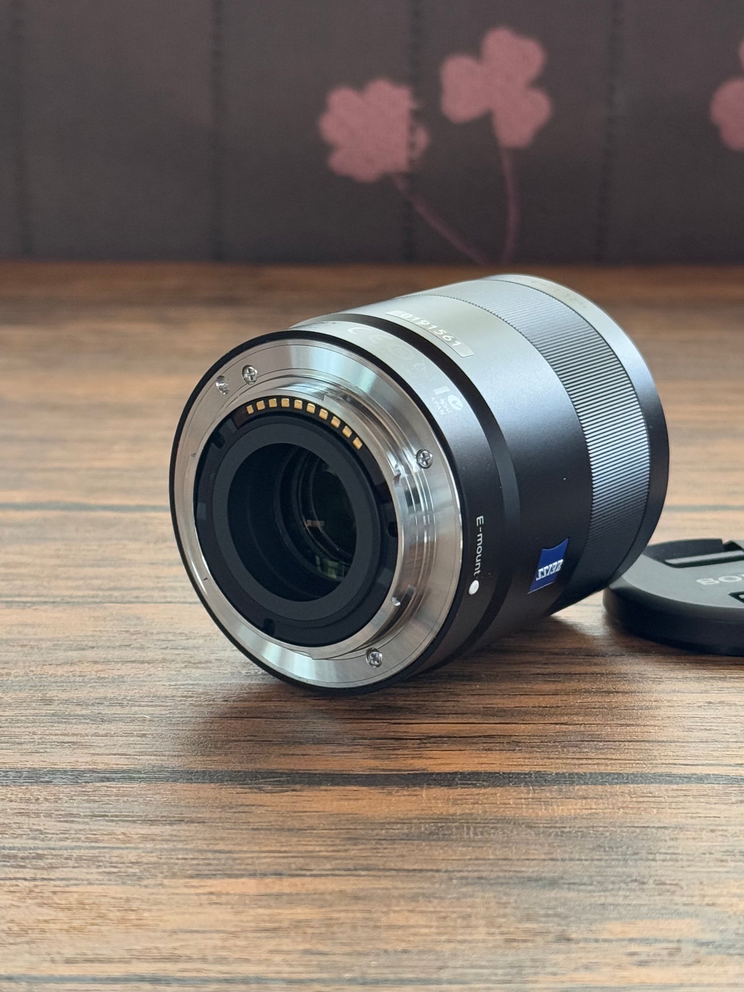 [MINT] Sony Carl Zeiss Sonnar E 24mm F/1.8 ZA T* Lens