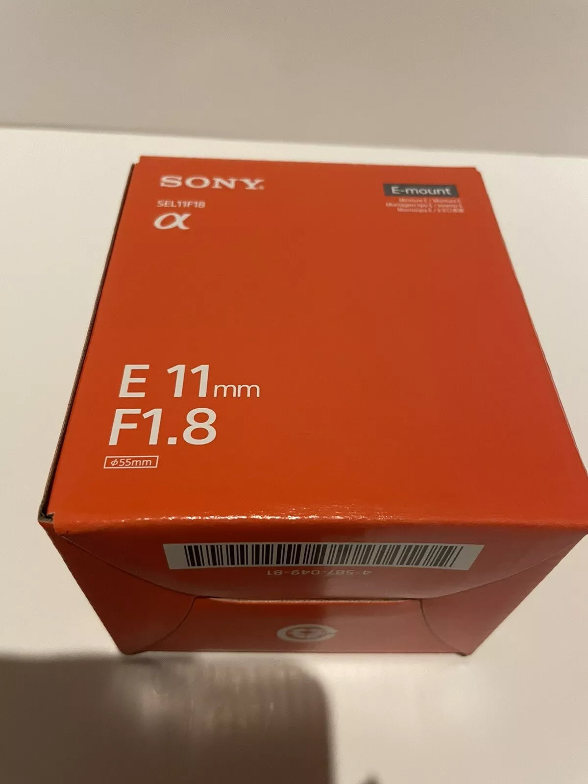 Sony E 11mm F1.8 Wide Angle Single Focal Length Lens SEL11F18