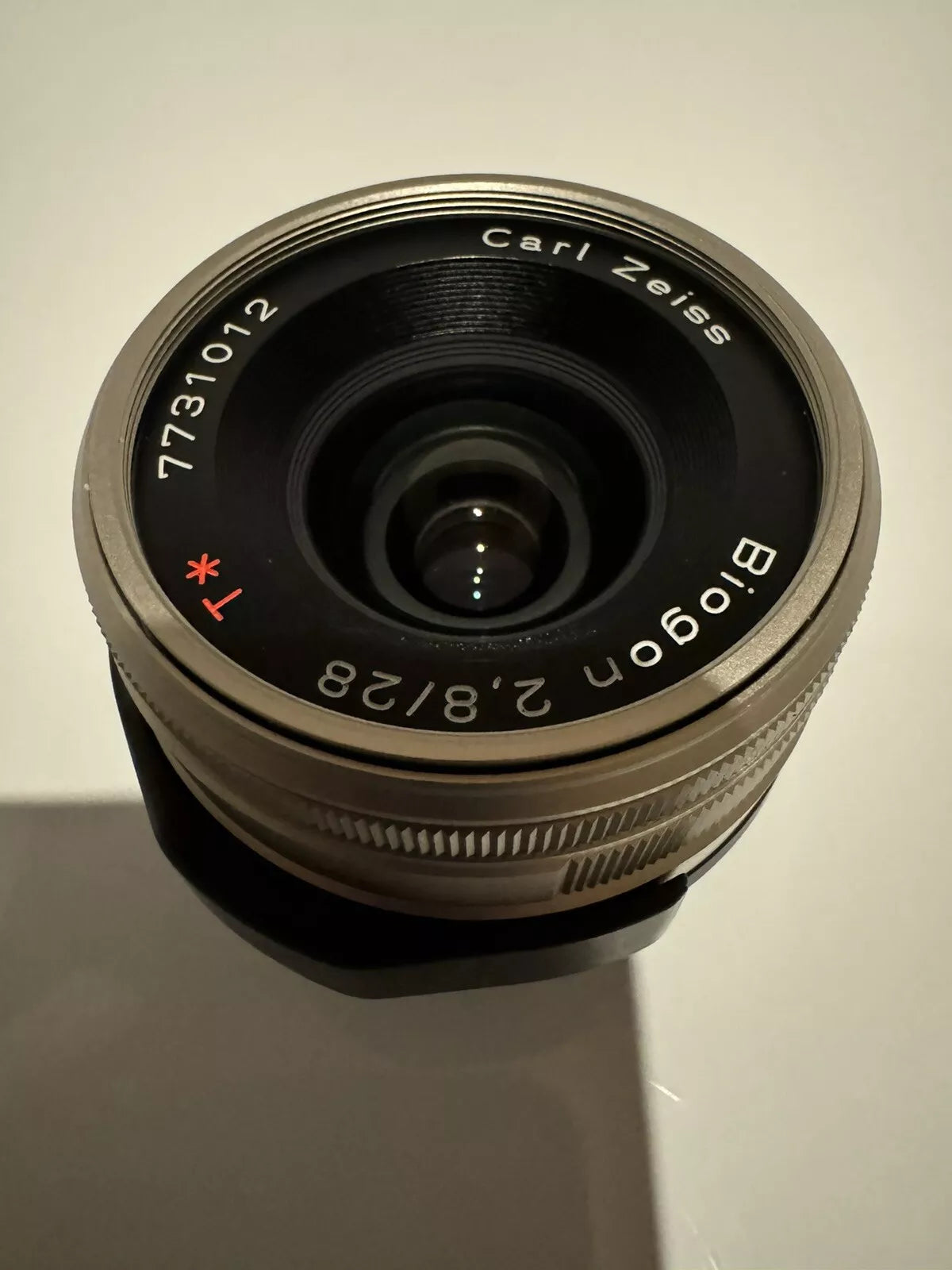 MINT Contax Carl Zeiss Biogon 28mm f2.8 T* For G1 G2