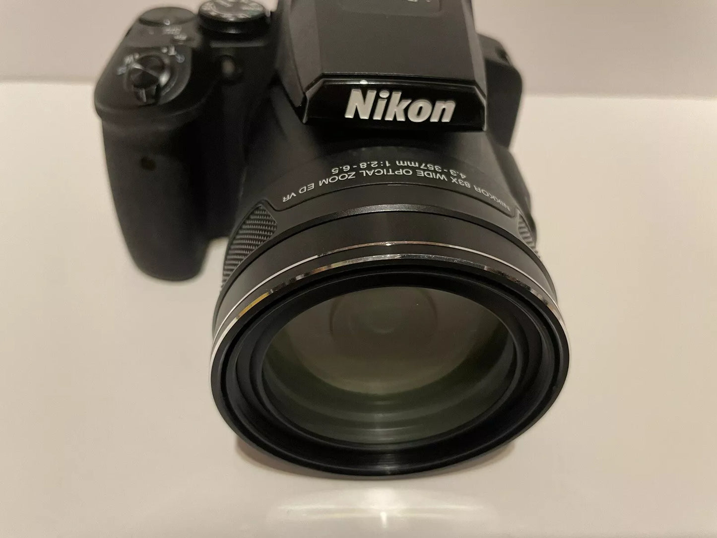 Mint Nikon COOLPIX P900 Black 16MP Digital Camera